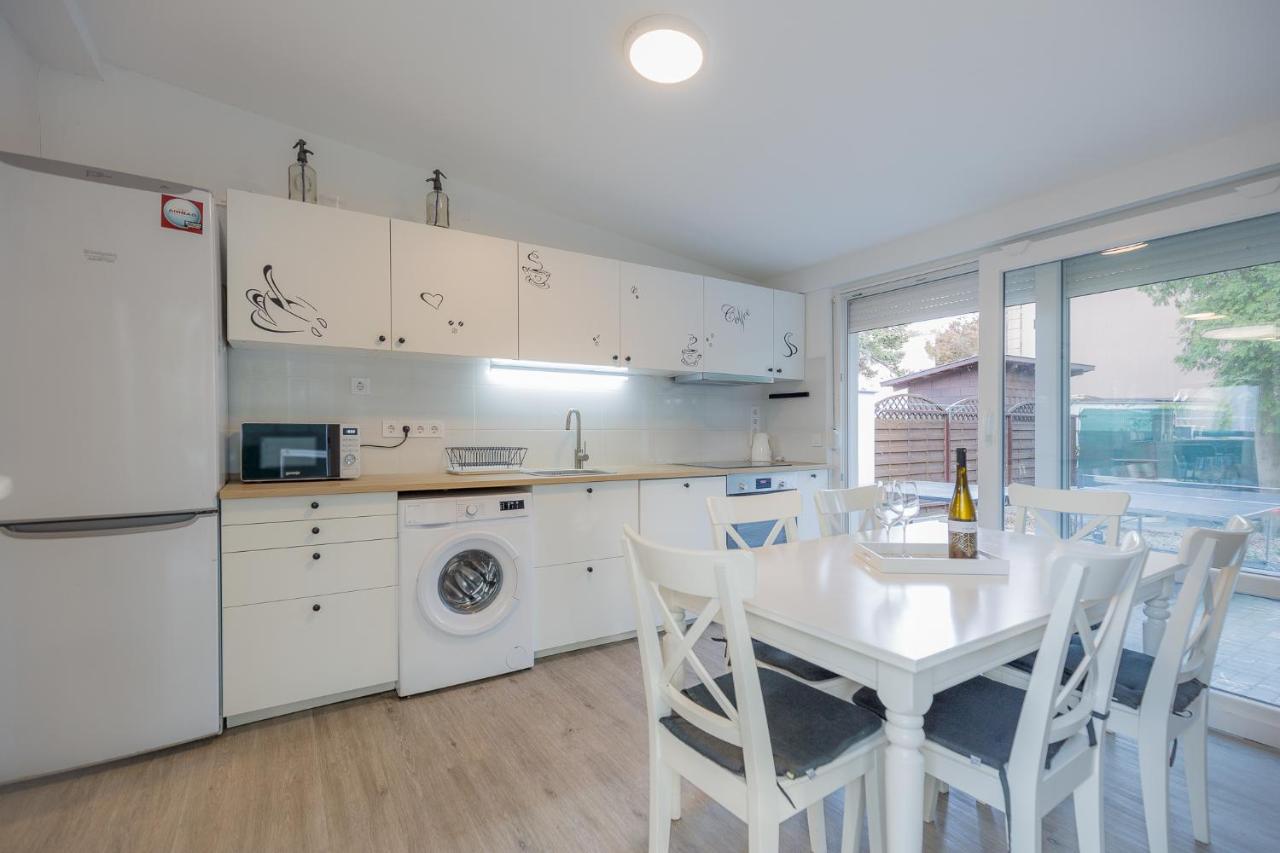 Apartmán Galerius Pihenohaz By Bltn Siófok Exteriér fotografie